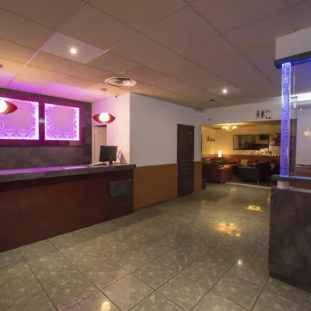 Restaurant Kyriad Direct Nord - Zenith - Toison D'or 酒店 2*