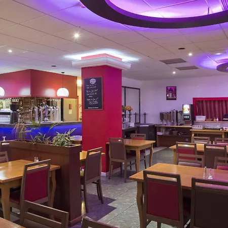 酒店 Restaurant Kyriad Direct Nord - Zenith - Toison D'or 第戎