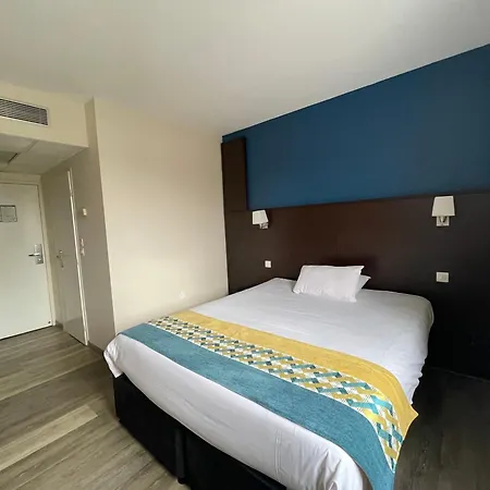 Hotell Restaurant Kyriad Direct Nord - Zenith - Toison D'or 2*