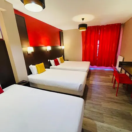 Restaurant Kyriad Direct Nord - Zenith - Toison D'or 2* 第戎