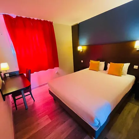 Restaurant Kyriad Direct Nord - Zenith - Toison D'or דיז'ון