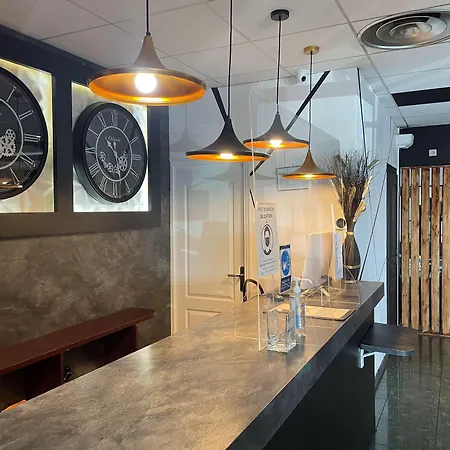 Restaurant Kyriad Direct Nord - Zenith - Toison D'or 2*
