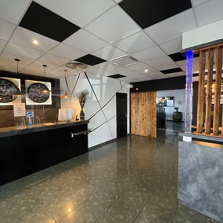 Restaurant Kyriad Direct Nord - Zenith - Toison D'or Hotell