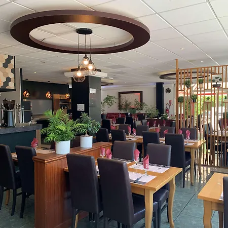 Hotell Restaurant Kyriad Direct Nord - Zenith - Toison D'or 2*