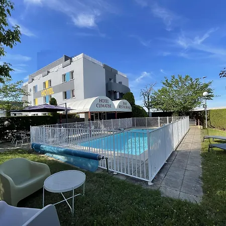 Restaurant Kyriad Direct Nord - Zenith - Toison D'or 2*