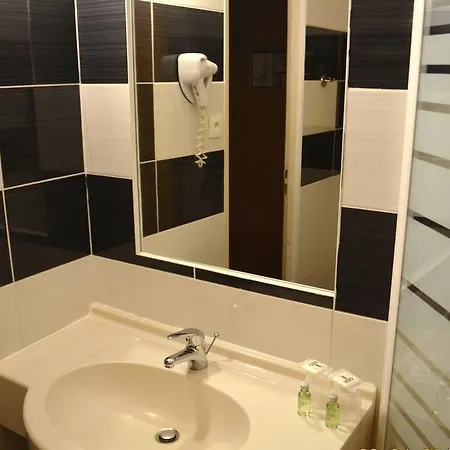 Restaurant Kyriad Direct Nord - Zenith - Toison D'or 2* Dijon