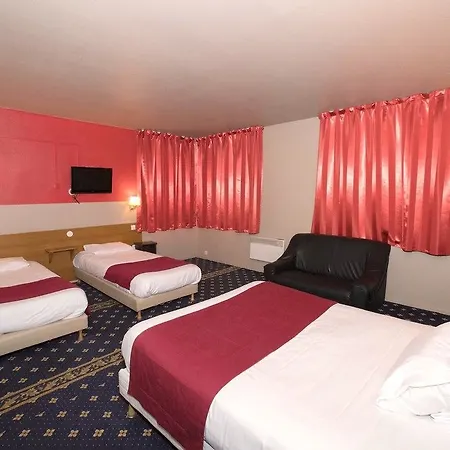 Hotell Restaurant Kyriad Direct Nord - Zenith - Toison D'or 2*