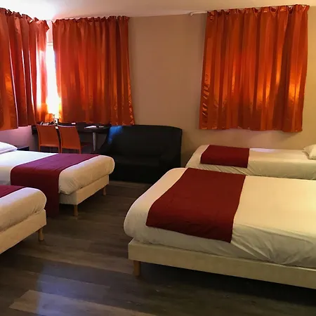 Restaurant Kyriad Direct Nord - Zenith - Toison D'or 2* 第戎