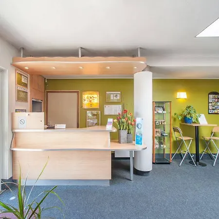 Restaurant Kyriad Direct Nord - Zenith - Toison D'or