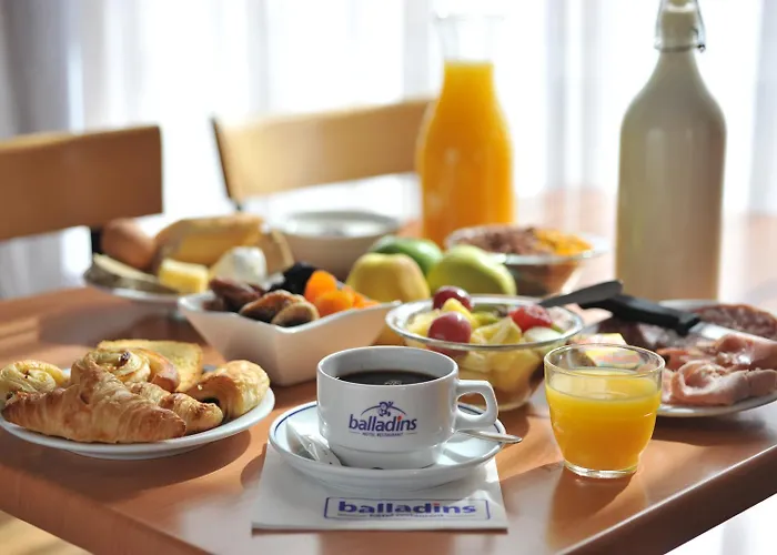 Restaurant Kyriad Direct Nord - Zenith - Toison D'or Hotel