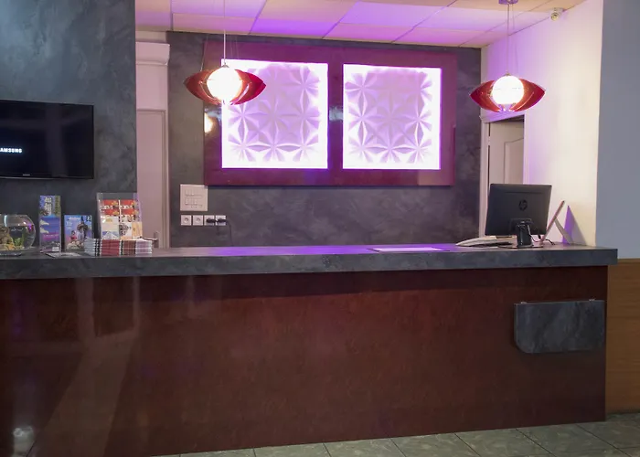 Hotel Restaurant Kyriad Direct Nord - Zenith - Toison D'or 2*