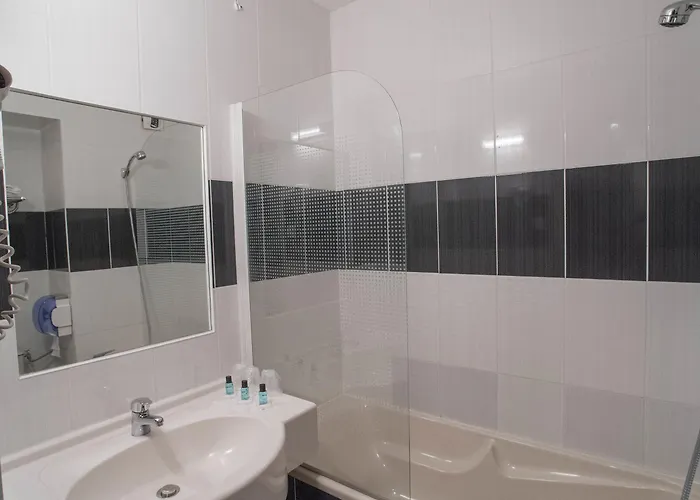 Restaurant Kyriad Direct Nord - Zenith - Toison D'or 2* Dijon