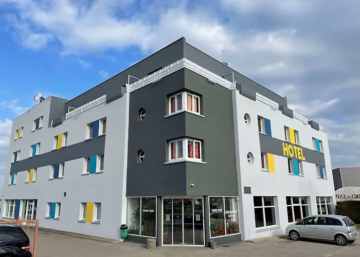 Restaurant Kyriad Direct Nord - Zenith - Toison D'or Hotel