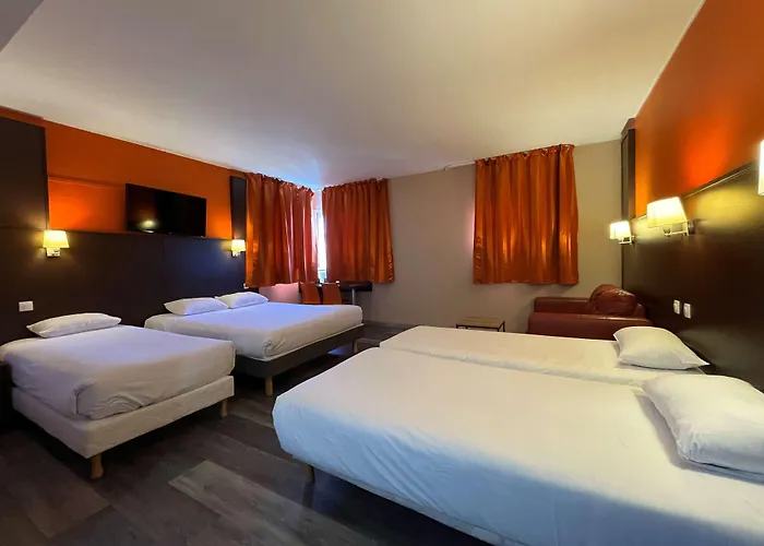 Restaurant Kyriad Direct Nord - Zenith - Toison D'or فندق 2*