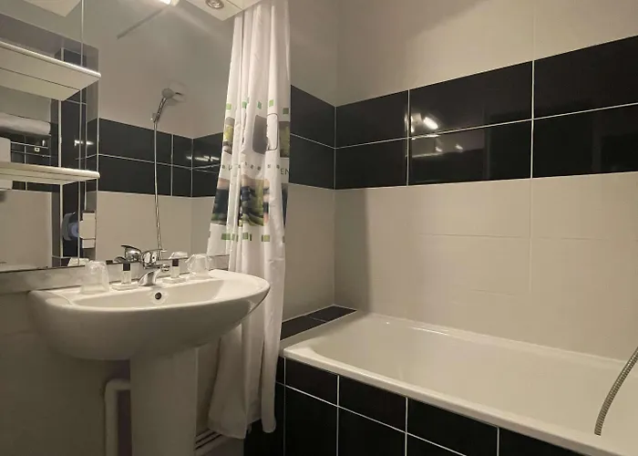 Restaurant Kyriad Direct Nord - Zenith - Toison D'or