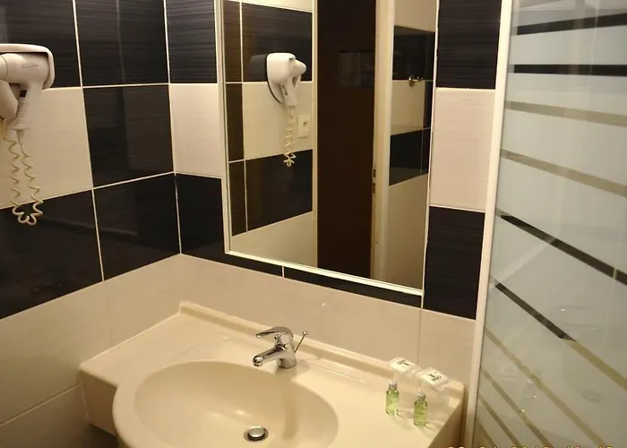 Restaurant Kyriad Direct Nord - Zenith - Toison D'or 2* Dijon