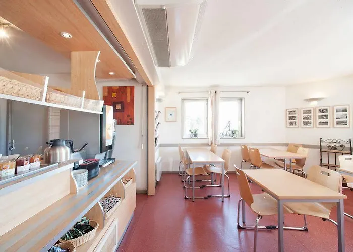 Hotel Restaurant Kyriad Direct Nord - Zenith - Toison D'or 2*