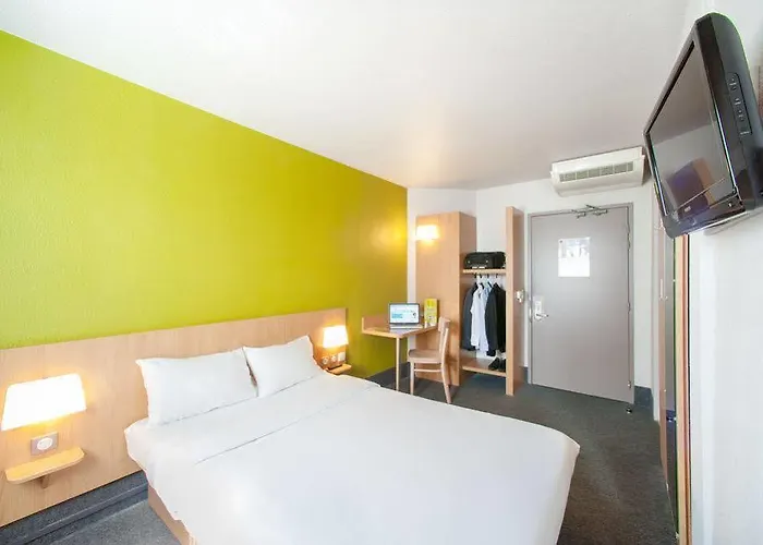 Restaurant Kyriad Direct Nord - Zenith - Toison D'or 2*