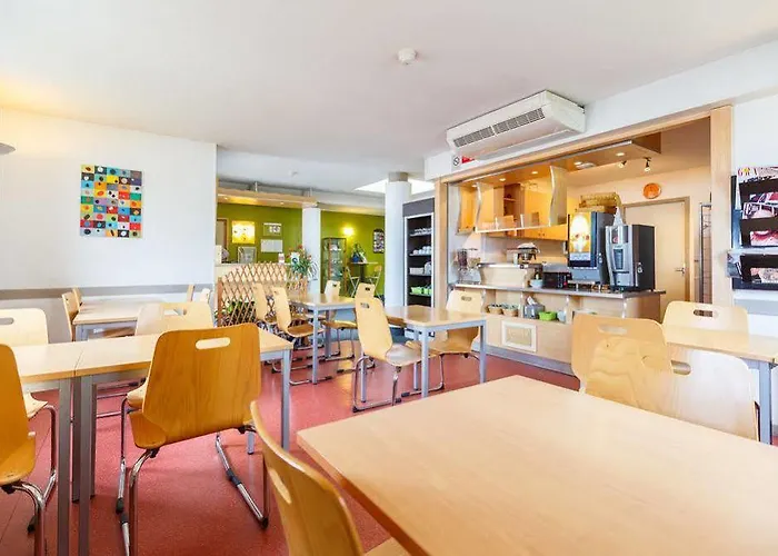 Restaurant Kyriad Direct Nord - Zenith - Toison D'or 2*