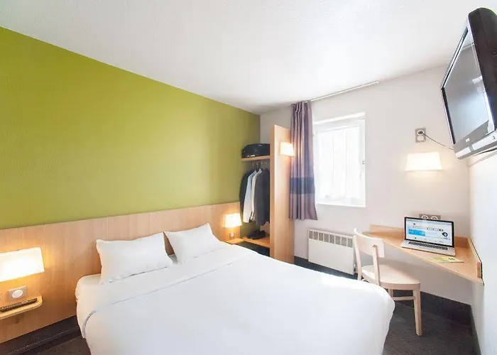 Restaurant Kyriad Direct Nord - Zenith - Toison D'or 2*