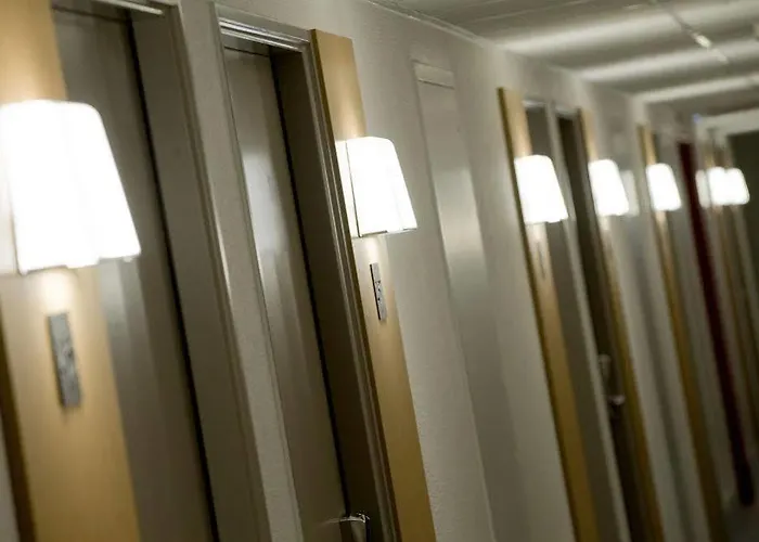 Restaurant Kyriad Direct Nord - Zenith - Toison D'or 2*